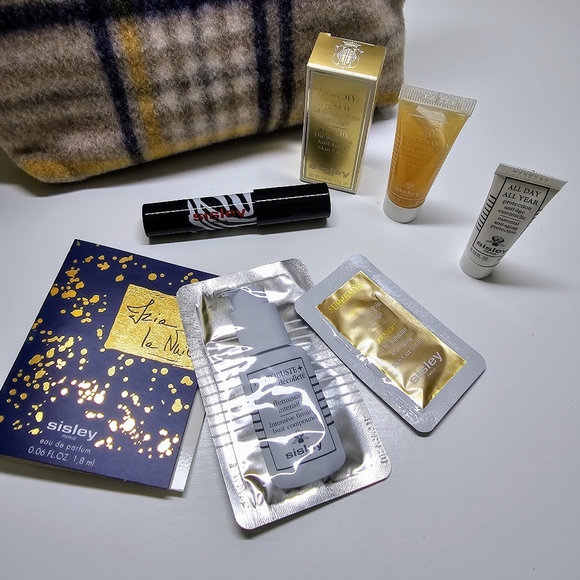 Sisley-Paris Luxury Travel gift set with pouch - Picture 1 of 16